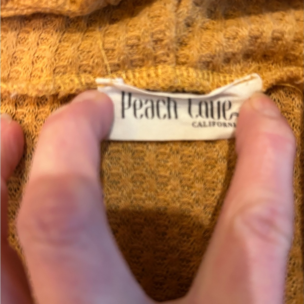 Peach Love California Tan Hooded Top - Picture 3 of 4